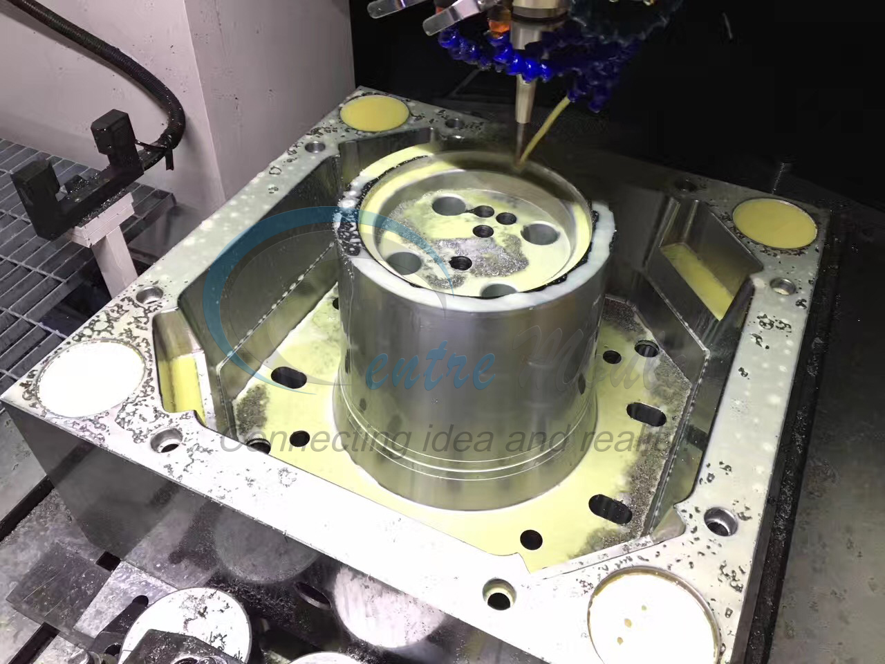 bucket mould 05